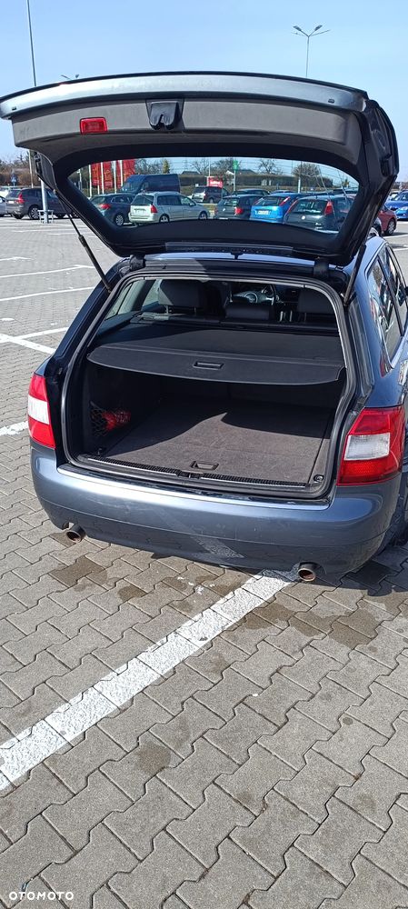 Audi A4 Avant - 10
