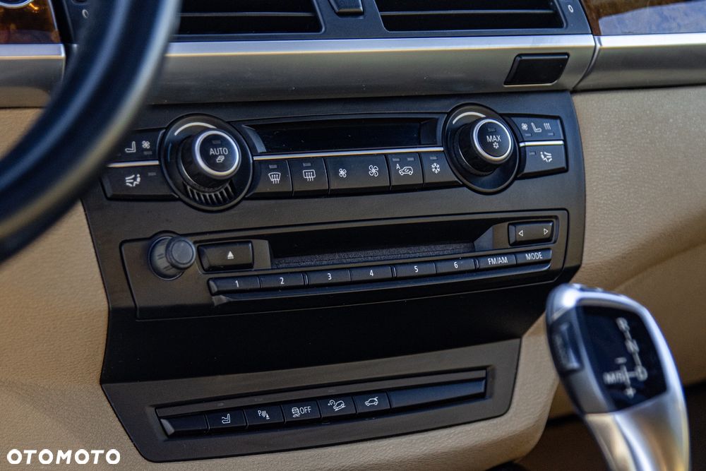 BMW X5 xDrive35i - 20