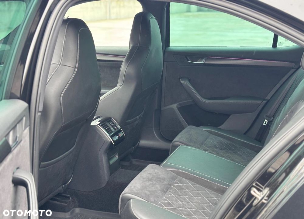Skoda Superb 2.0 TSI Sportline DSG - 8