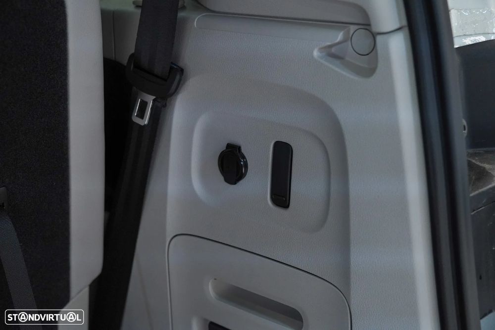 VW ID.Buzz 91 kWh Pro - 11