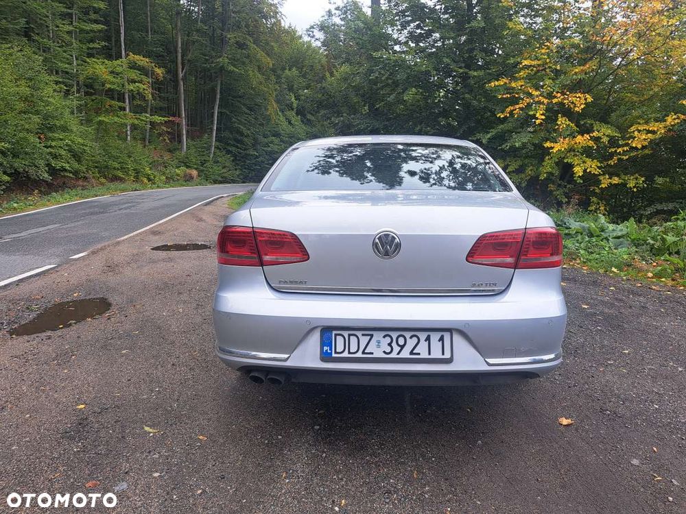 Volkswagen Passat 2.0 TDI Comfortline - 10