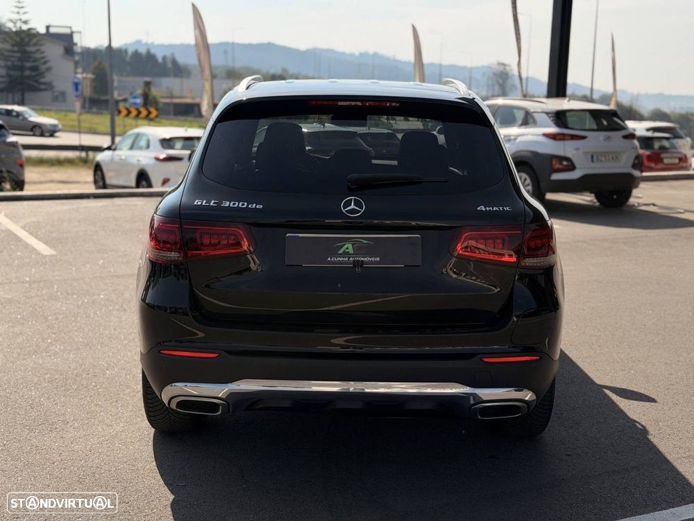 Mercedes-Benz GLC 300 de 4Matic - 10