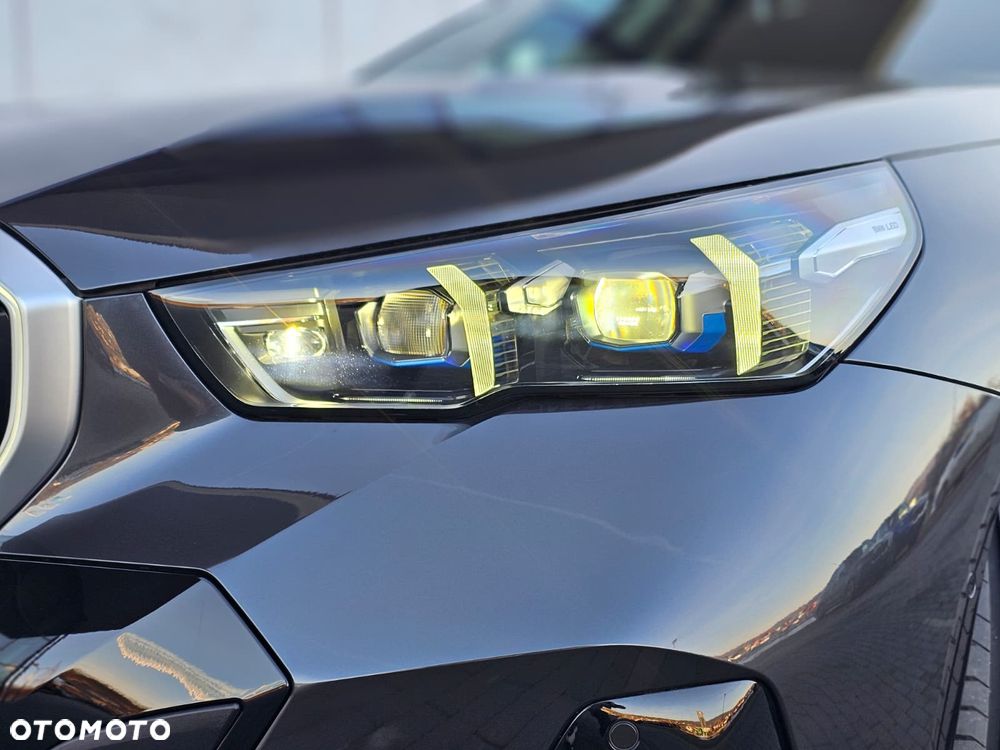 BMW Seria 5 530e xDrive PHEV - 12