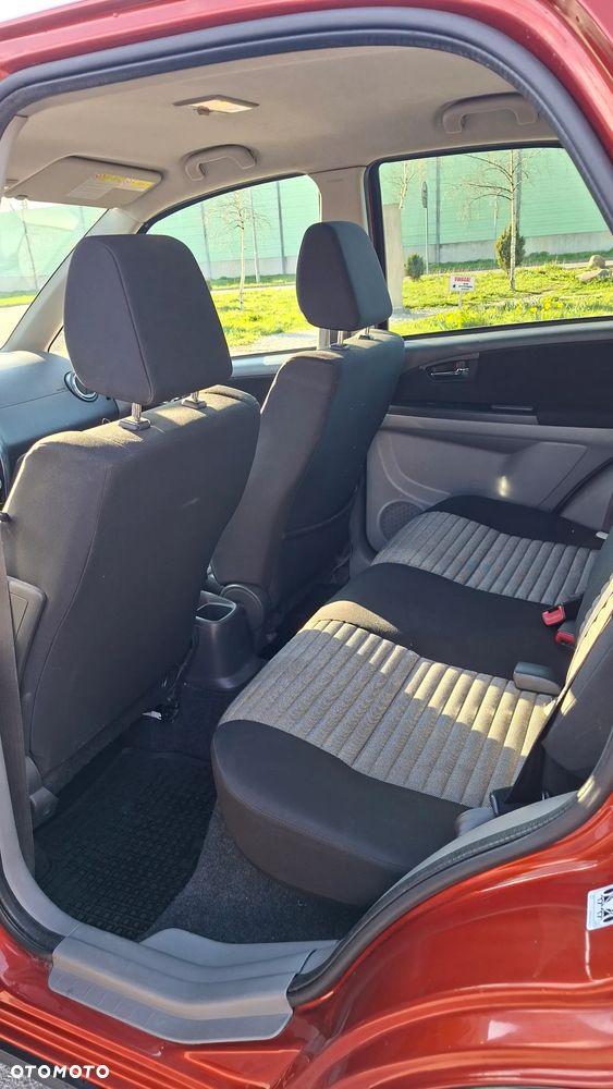 Suzuki SX4 1.6 Comfort 4WD - 10