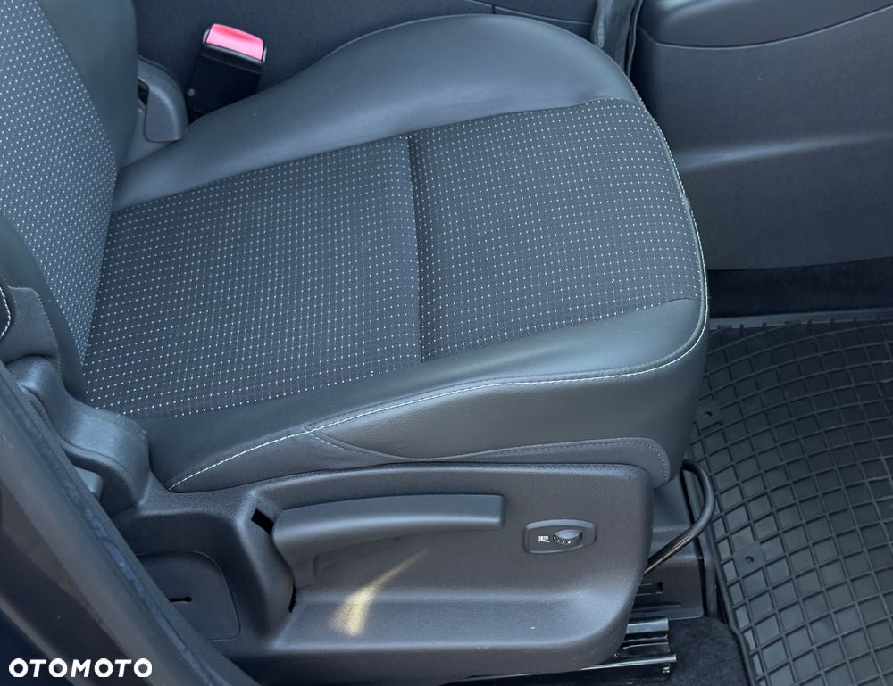 Renault Scenic dCi 130 FAP Bose Edition - 20