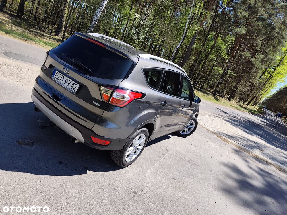 Ford Kuga - 12
