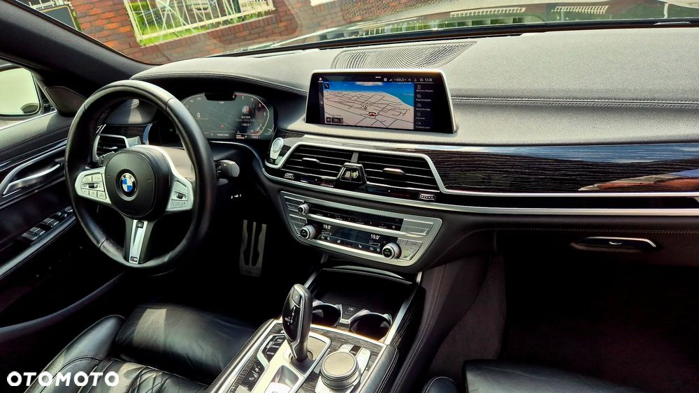 BMW Seria 7 730d sport - 17