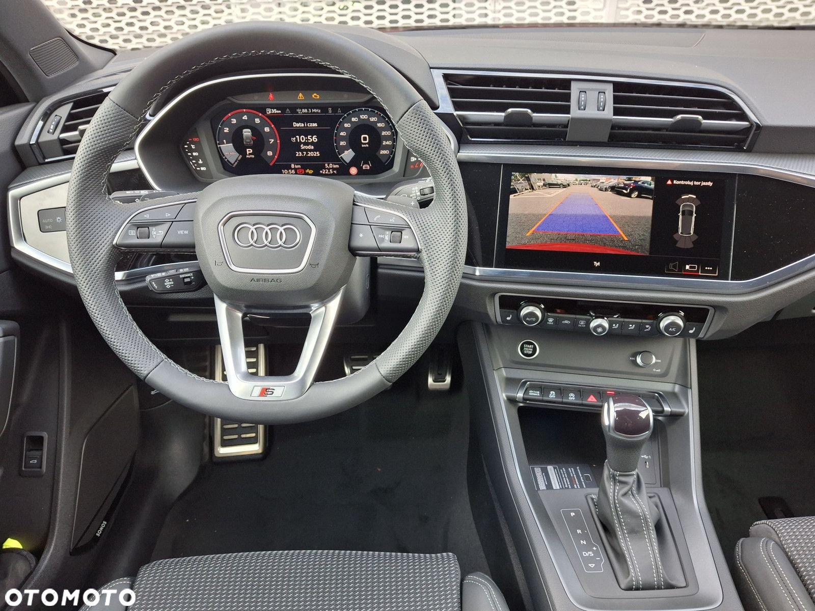 Audi Q3 - 21