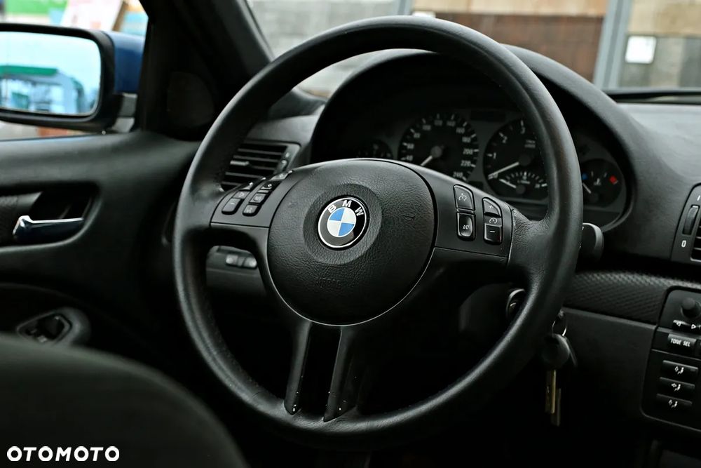BMW Seria 3 - 27