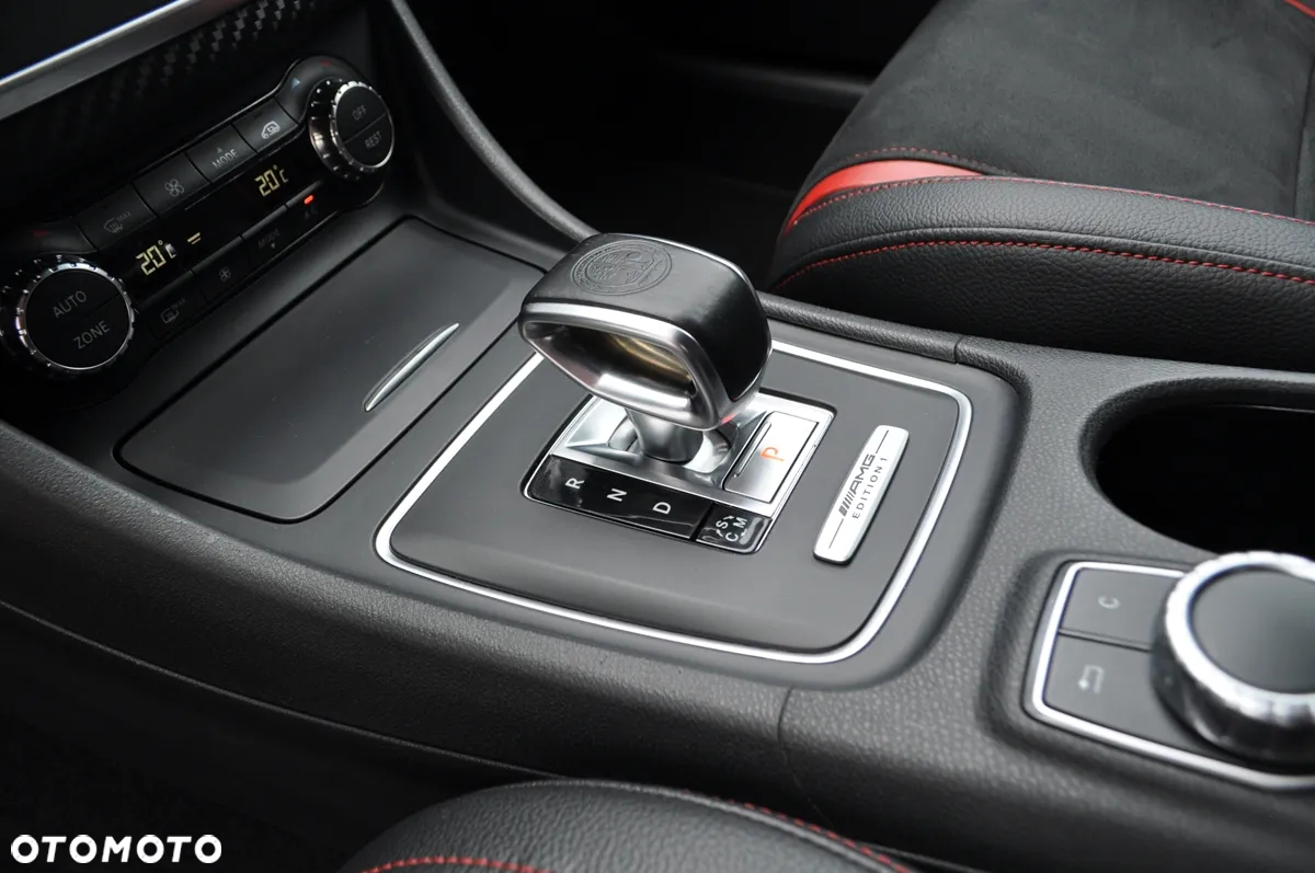 Mercedes-Benz Klasa A 45 AMG 4-Matic - 23