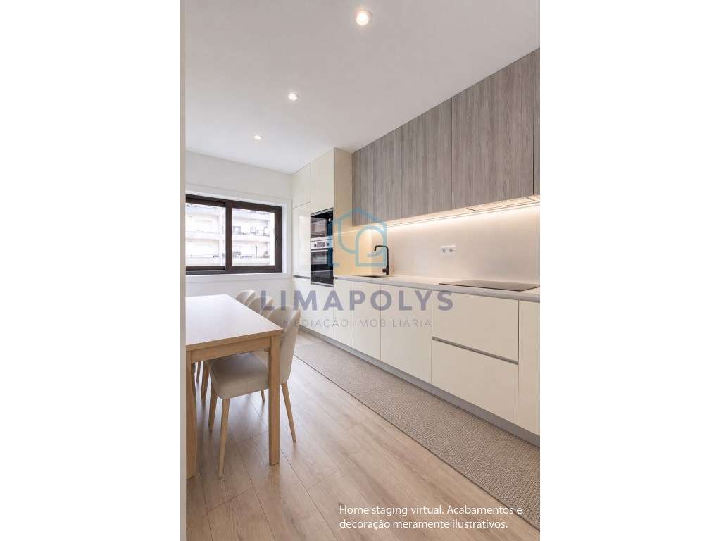 Apartamento T1 totalmente Renovado na Praia da Amorosa | Pronto a H... - Grande imagem: 2/12