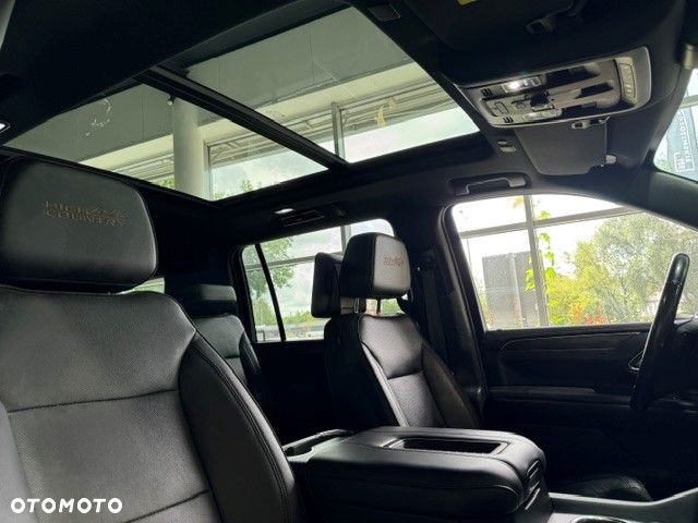Chevrolet Suburban - 22