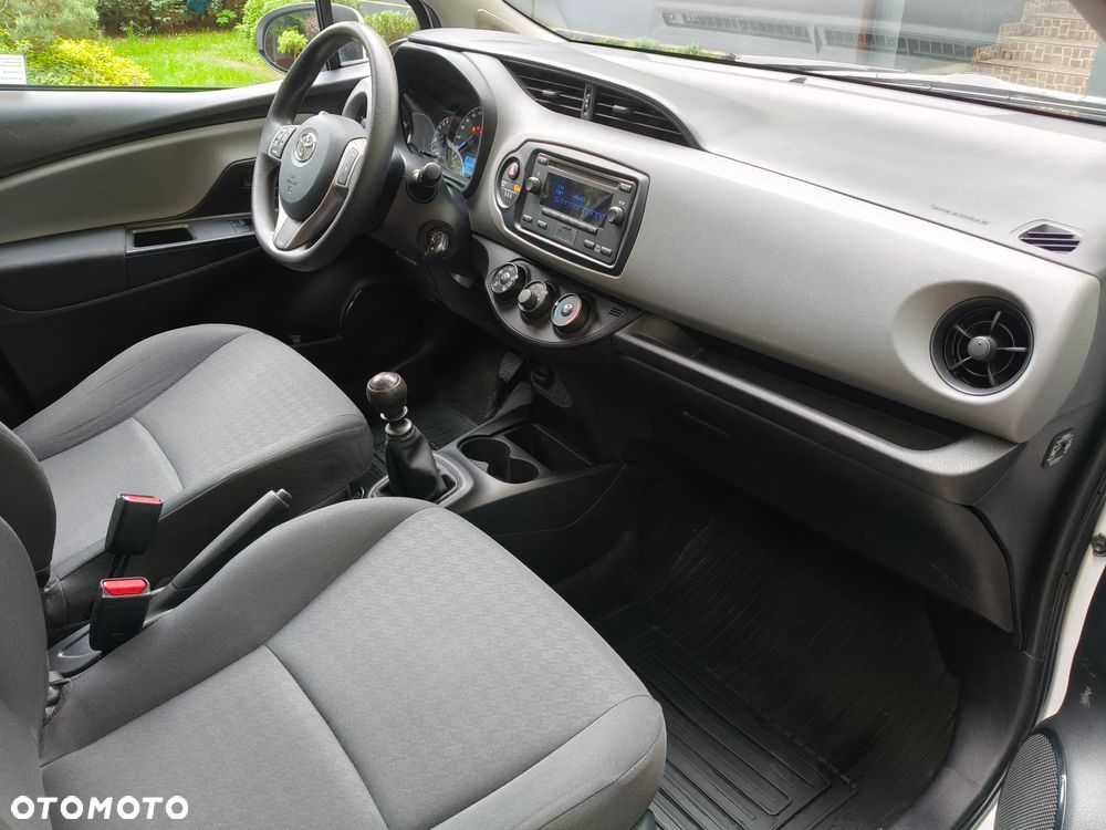 Toyota Yaris 1.5 Active - 21