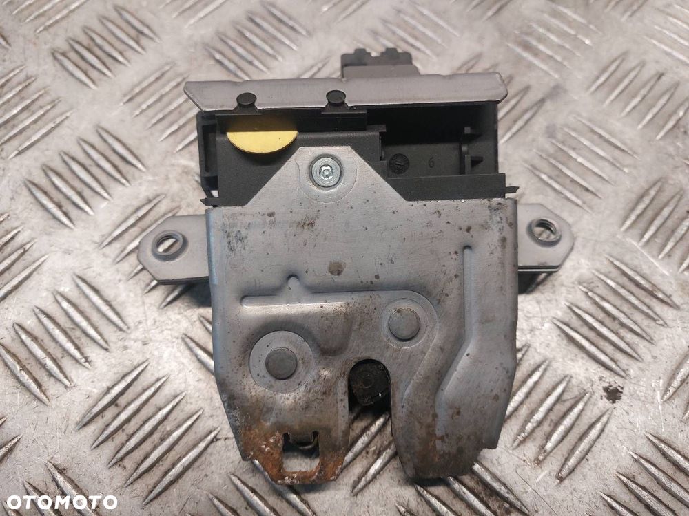 ZAMEK KLAPY BAGAŻNIKA VOLVO XC60 I 4 PIN - 4