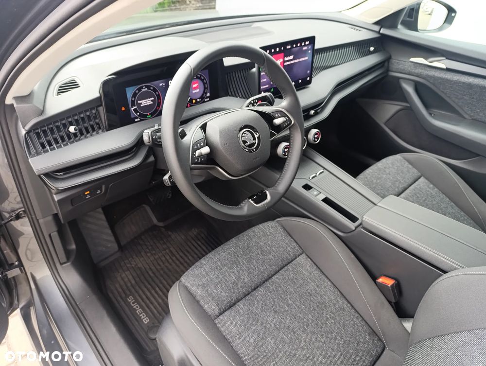 Skoda Superb 1.5 TSI mHEV Essence DSG - 12