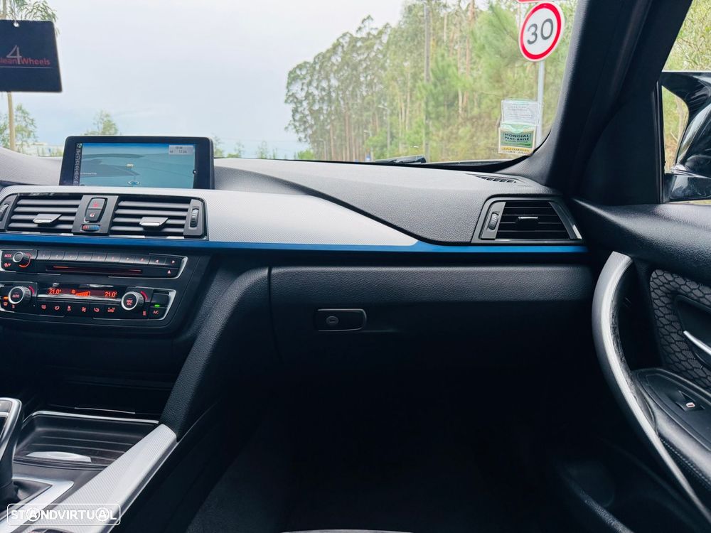 BMW 320 d Touring Auto Pack M - 36