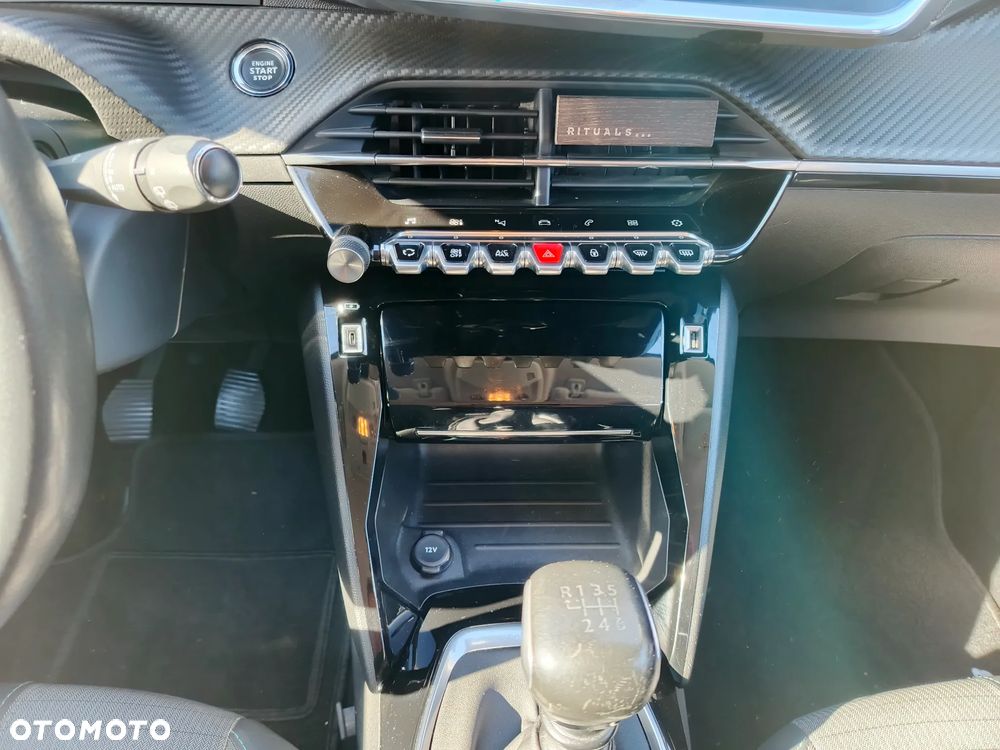 Peugeot 208 1.2 PureTech Allure S&S - 19