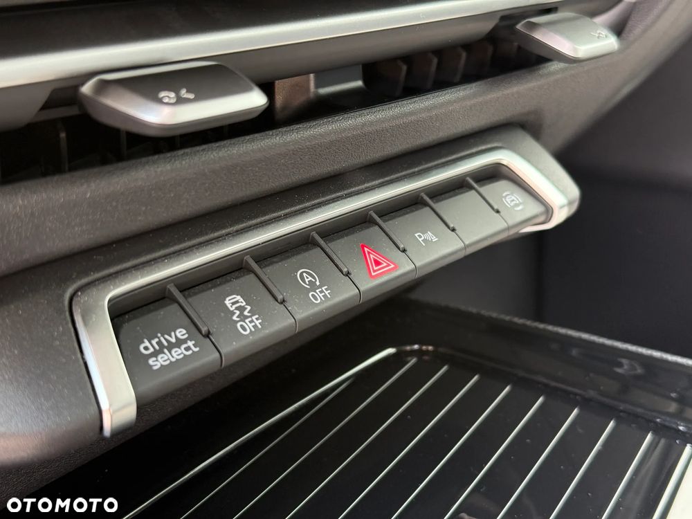 Audi Q3 35 TFSI S tronic - 21
