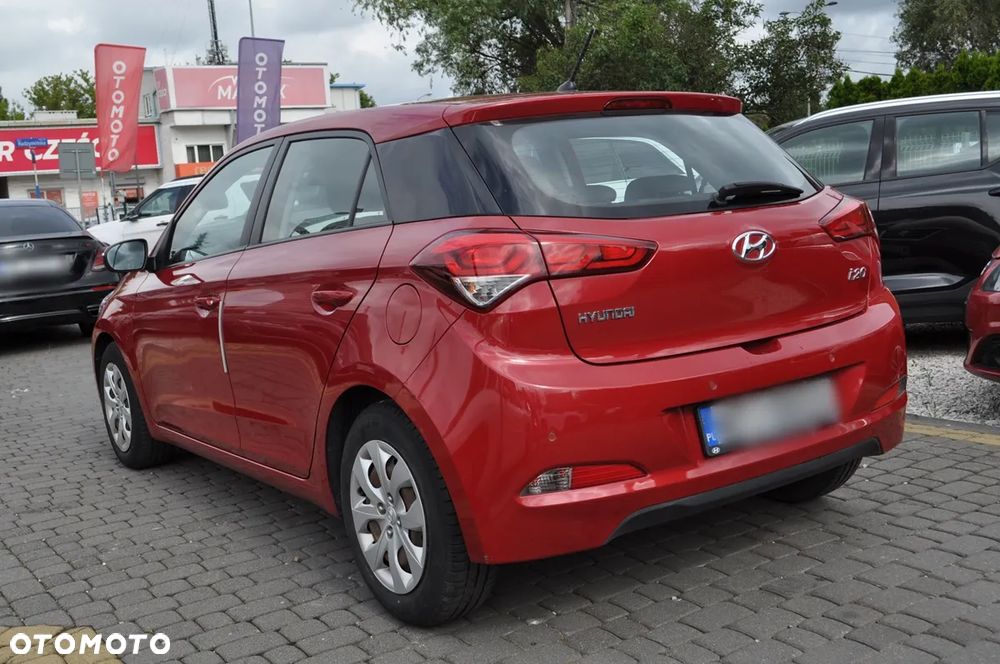 Hyundai i20 - 12