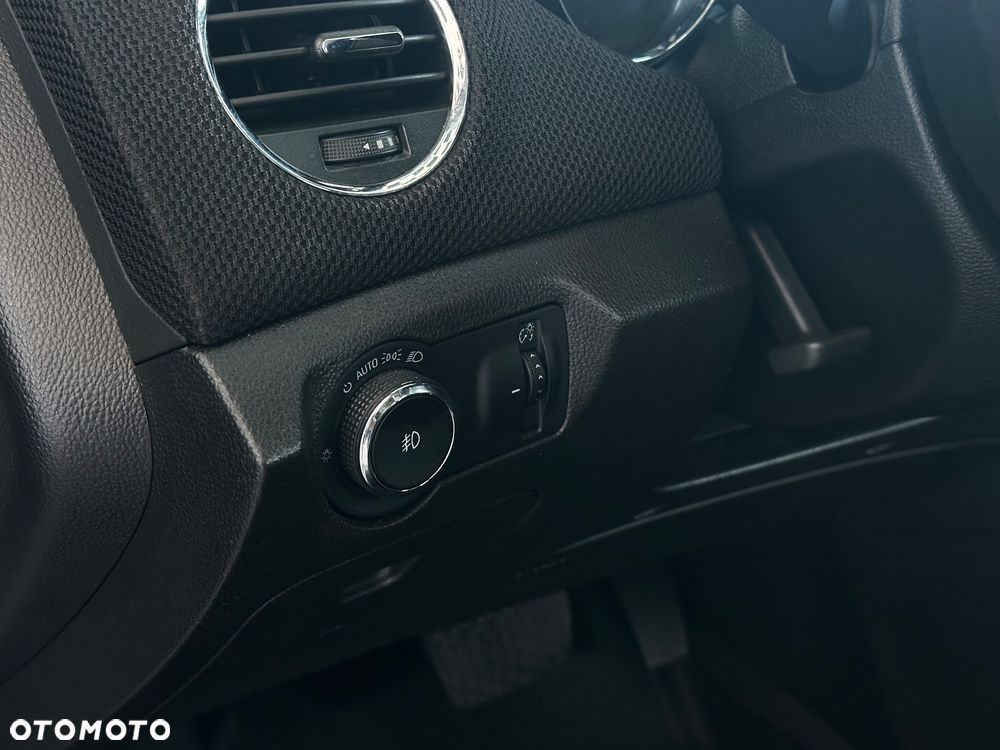 Chevrolet Cruze - 18
