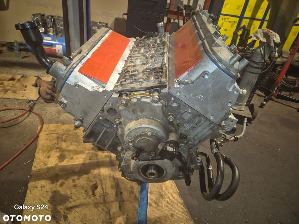 Cadillac Escalade - 27