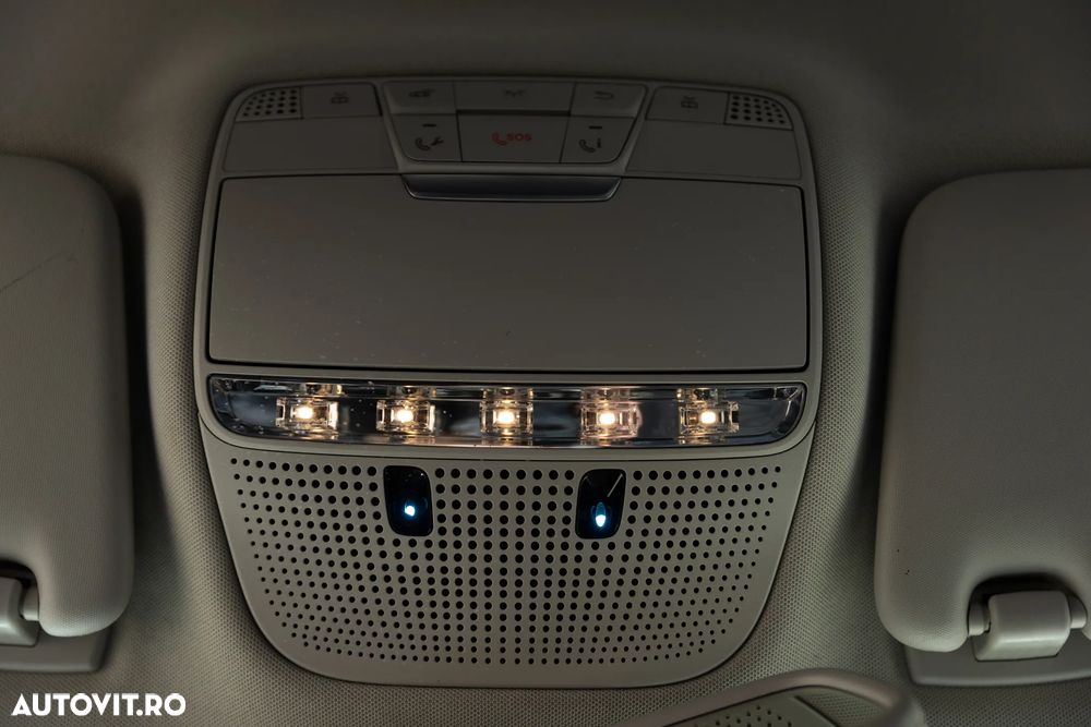 Mercedes-Benz C - 38