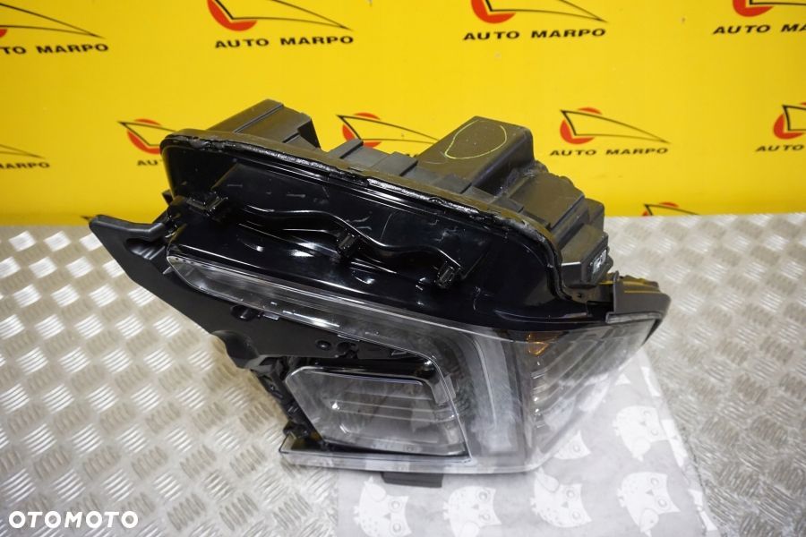 GMC SIERRA 1500 2022 - REFLEKTOR LAMPA CZARNA FULL LED PRAWA CIEMNA USA - 14