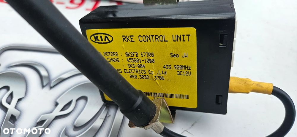 Kia Carens I 1.8 Zestaw startowy do odpalenia auta komputer licznik zegary stacyjka skrzybka bsi  39110-2Y500 - 5
