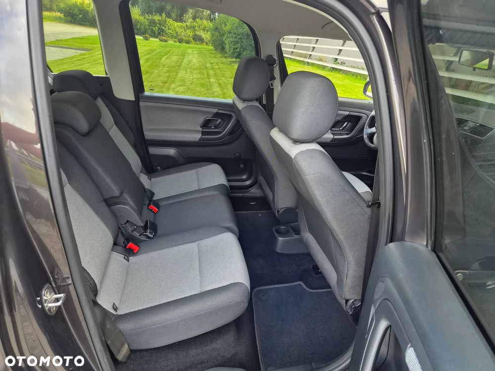 Skoda Roomster 1.4 16V Elegance - 23