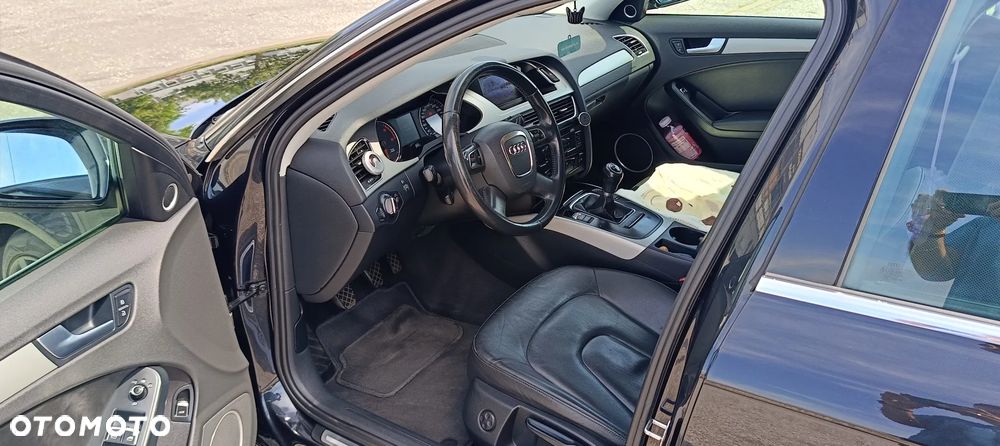 Audi A4 Avant - 33