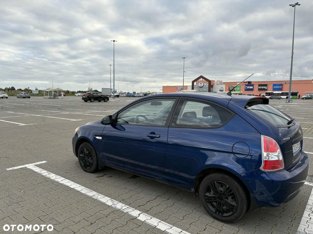Hyundai Accent 1.4 Comfort - 12