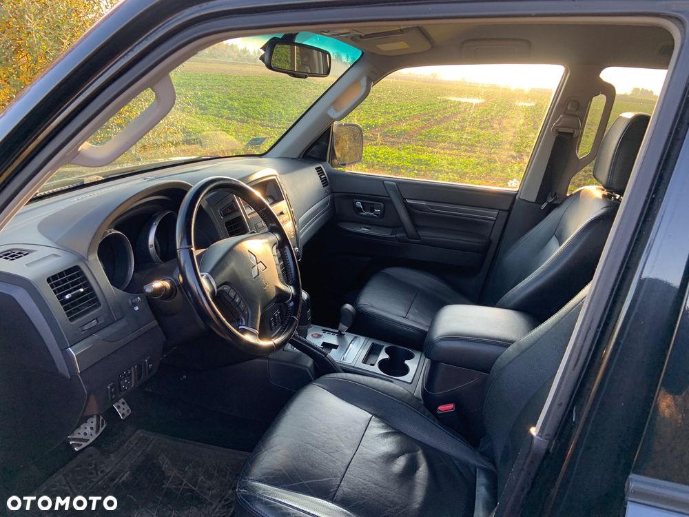Mitsubishi Pajero 3.2 DID Alpine Edition - 9