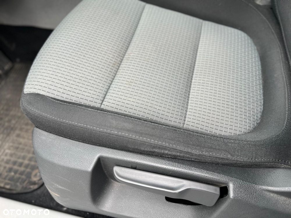 Skoda Superb 1.8 TSI Ambition DSG - 35