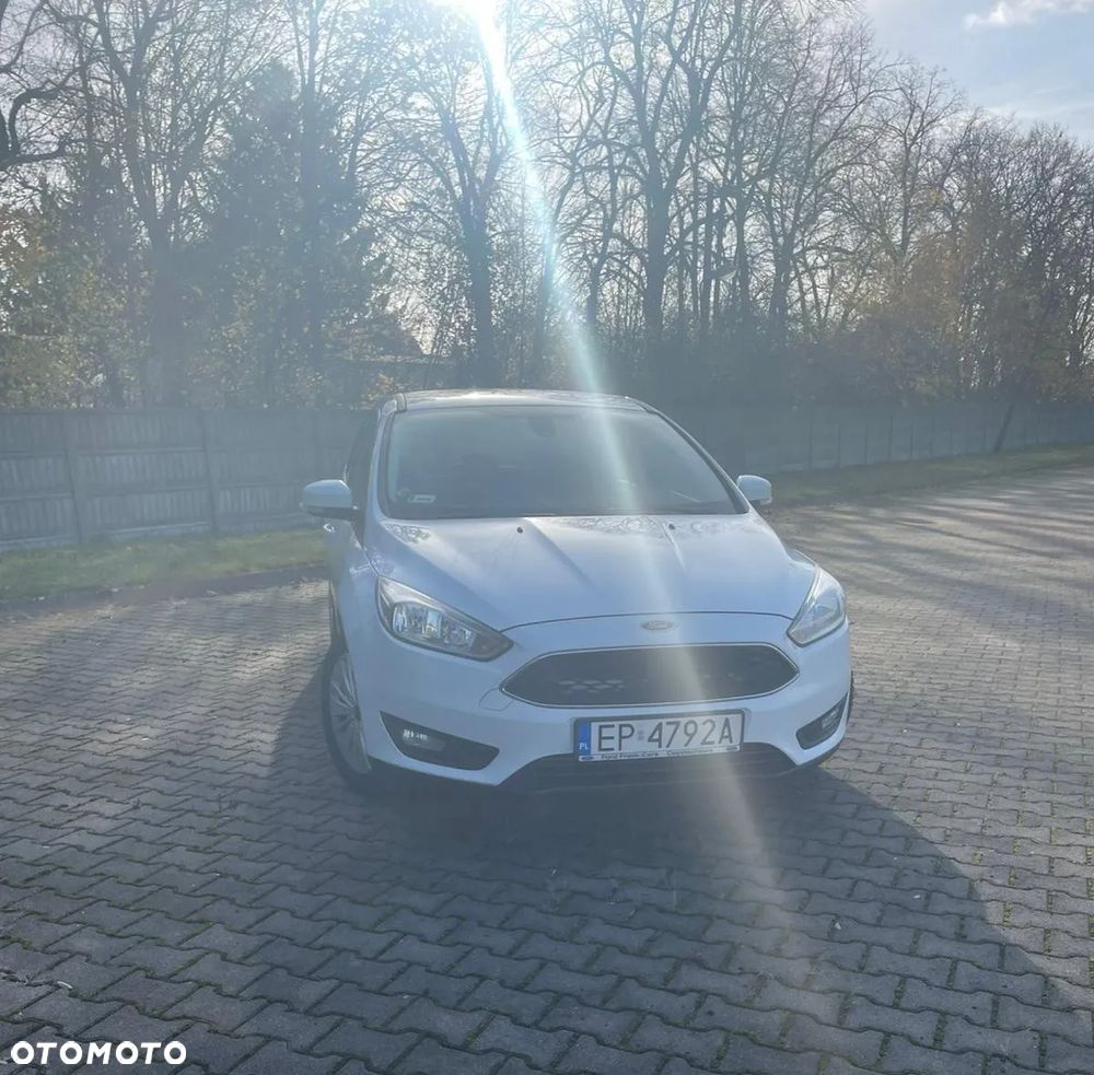 Ford Focus 1.6 Trend - 4