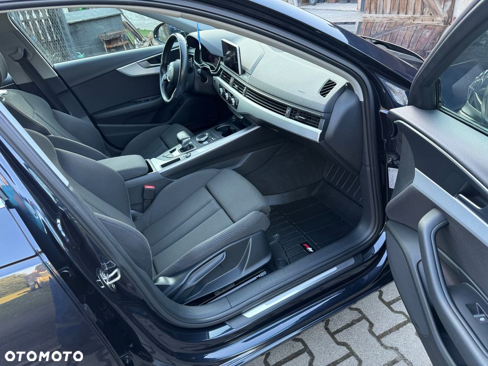 Audi A4 Avant 2.0 TDI S tronic - 9