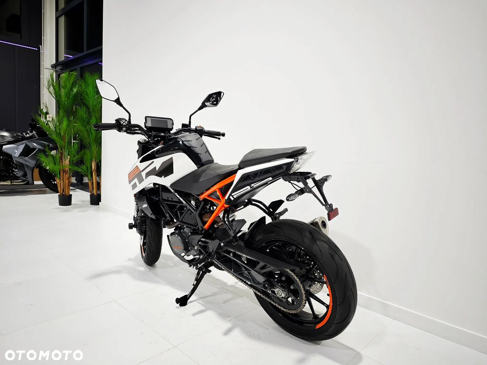 KTM Duke - 10