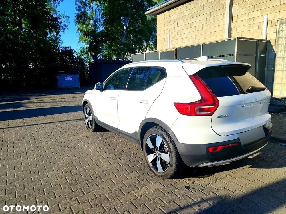 Volvo XC 40 D4 AWD Momentum - 16