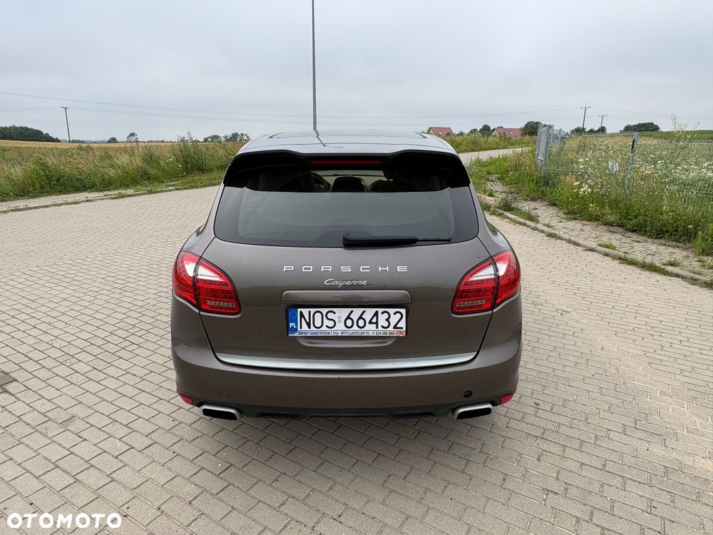 Porsche Cayenne - 6