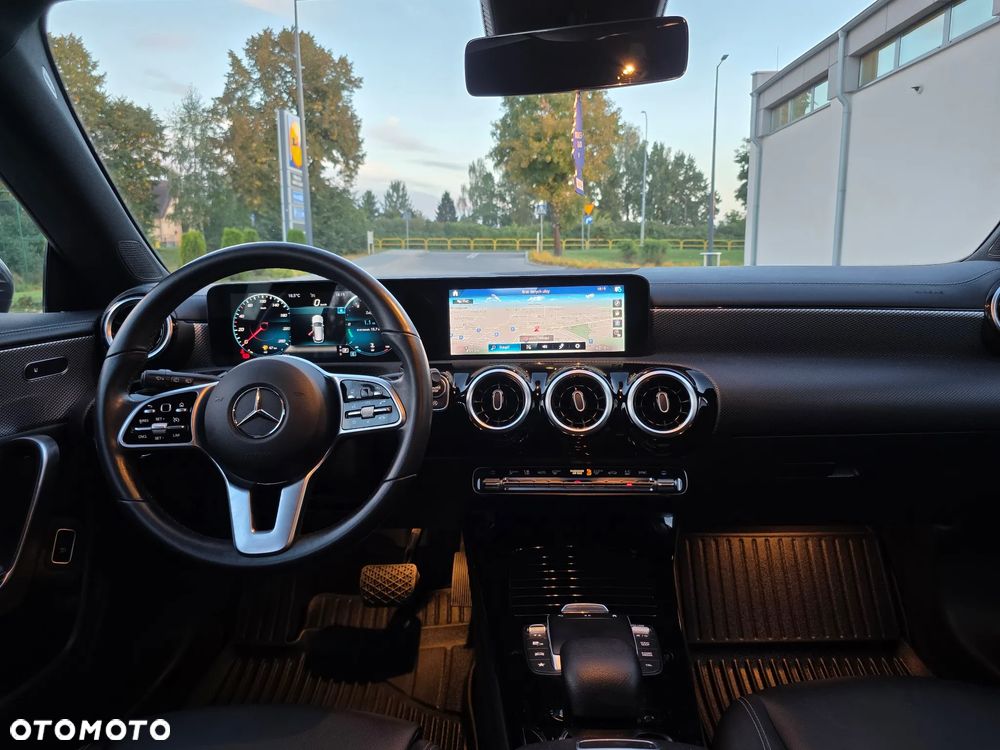 Mercedes-Benz CLA 200 d 8G-DCT Progressive - 28
