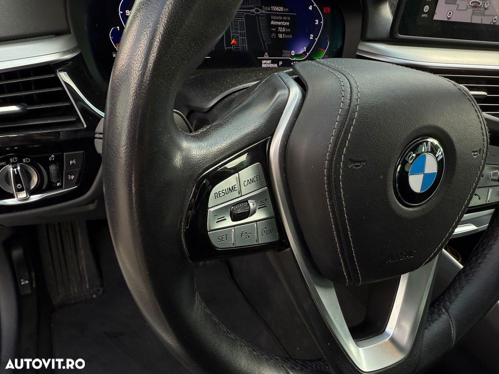 BMW Seria 5 530i Aut. - 19