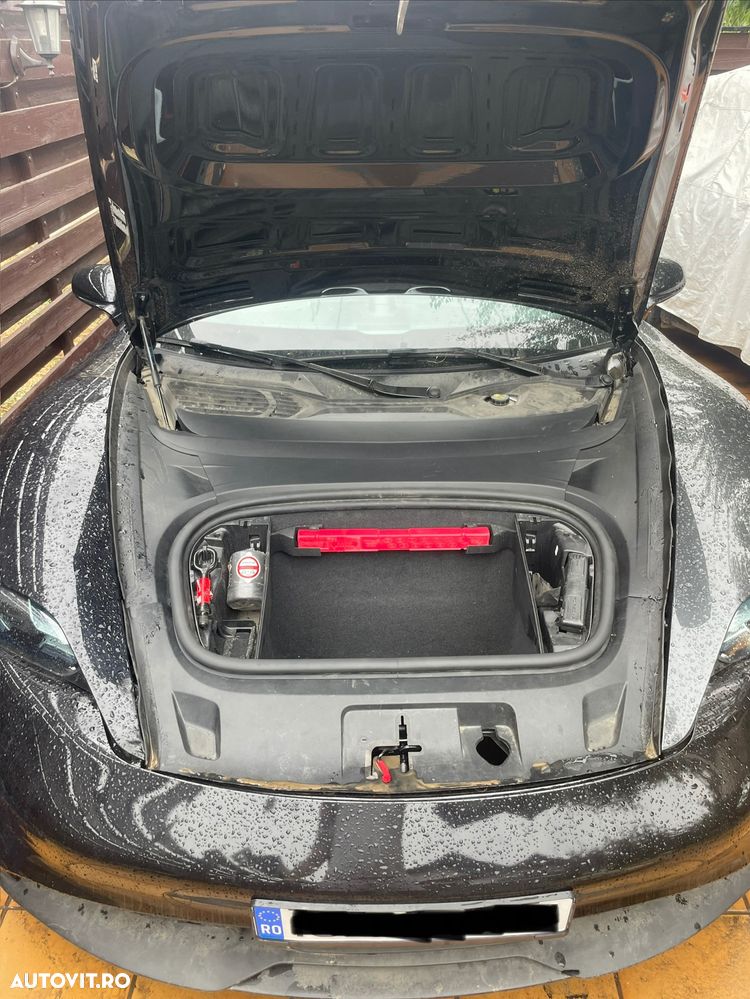 Porsche Taycan 4S - 8