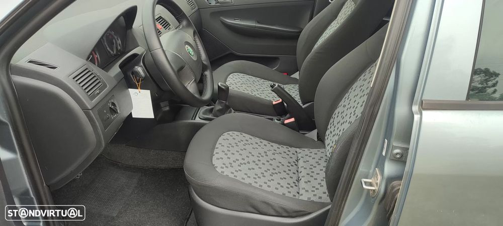 Skoda Fabia Break 1.2 Active - 3