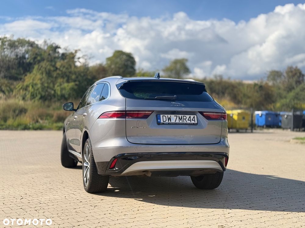 Jaguar F-Pace 2.0 i4P AWD Pure - 31