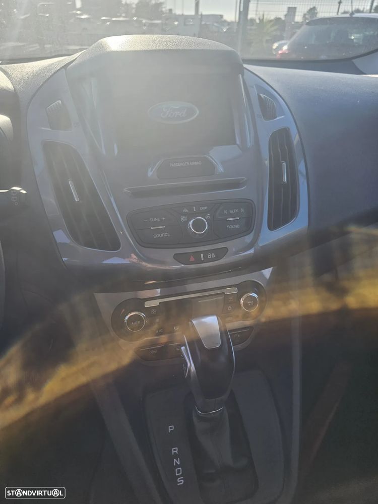 Ford Tourneo Connect - 10