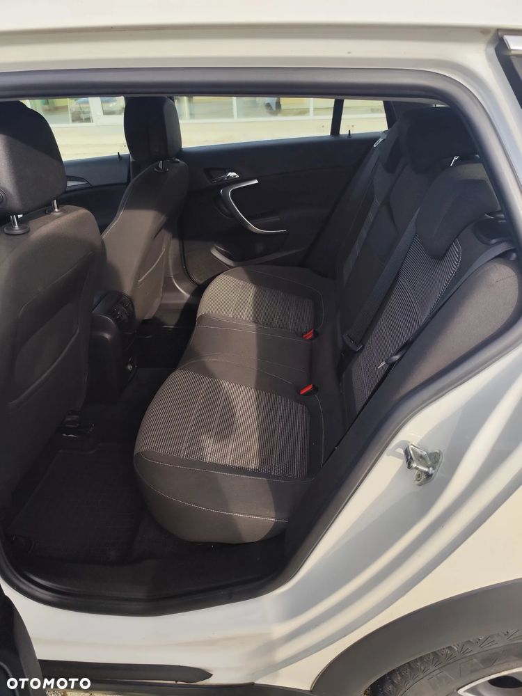 Opel Insignia - 8