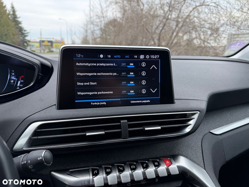 Peugeot 3008 PureTech 130 Stop & Start EAT6 Allure - 23