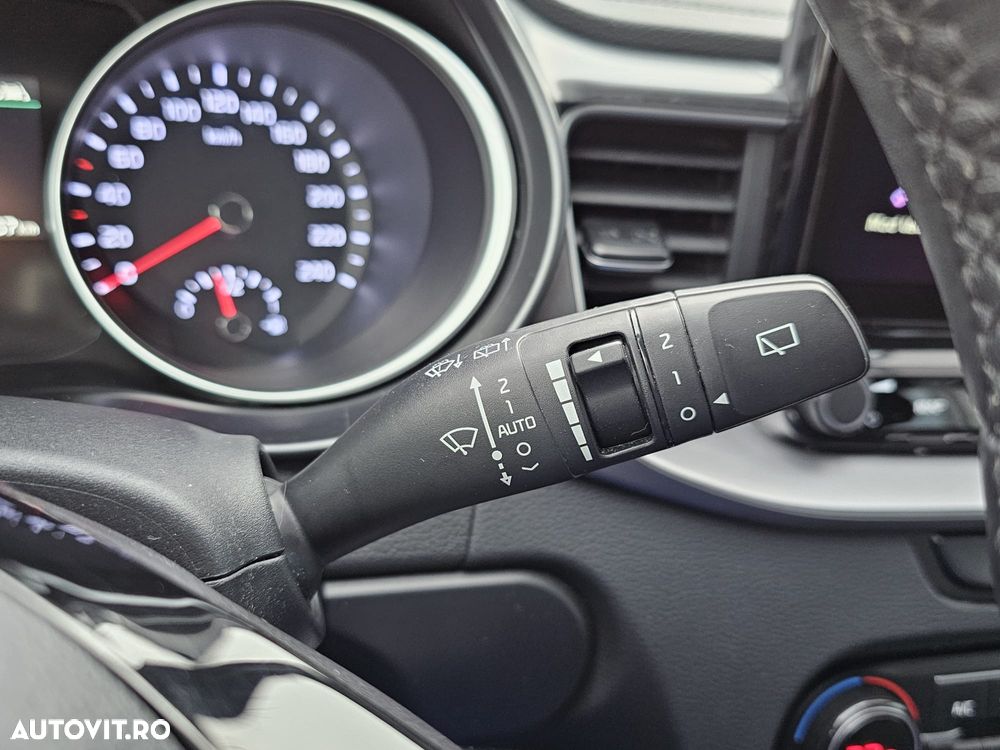 Kia XCeed 1.6 CRDi DCT7 PLATINUM EDITION - 33