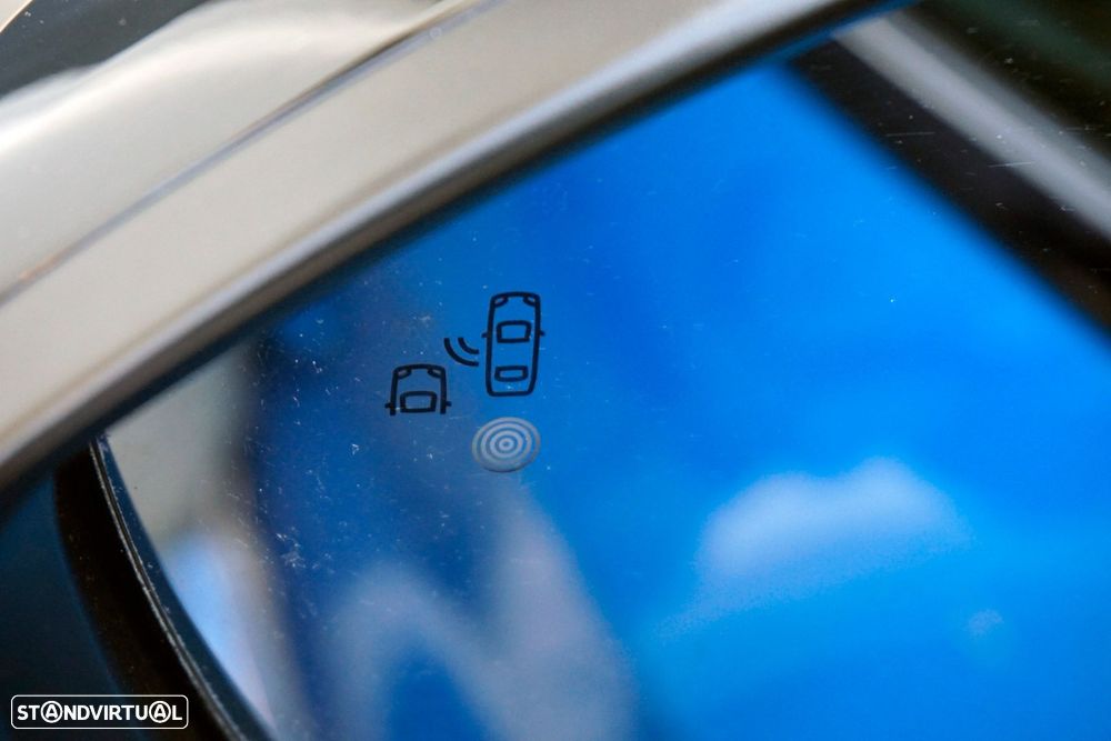 Peugeot e-208 50 kWh GT Line - 11