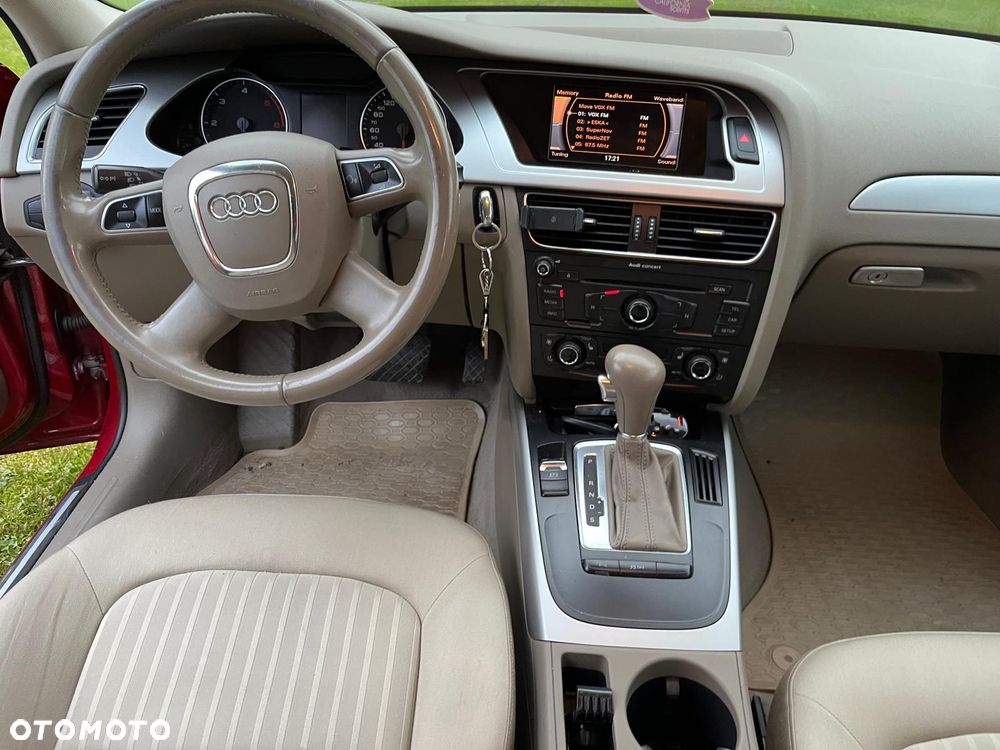 Audi A4 Avant 2.0 TDI Multitronic - 6