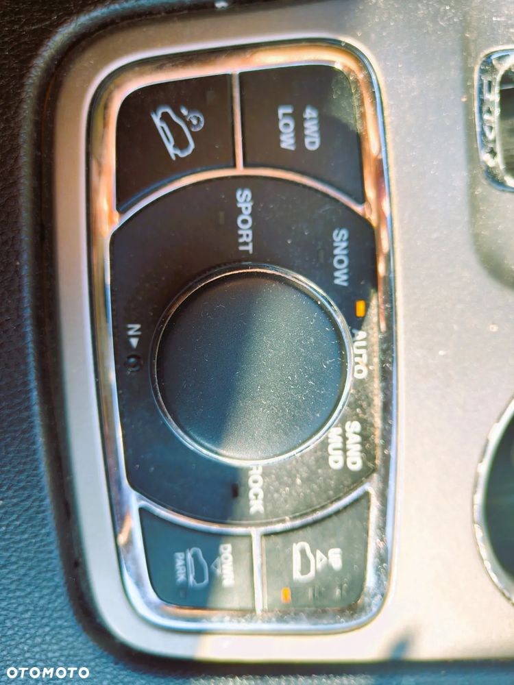 Jeep Grand Cherokee 3.6 V6 Overland Summit - 26